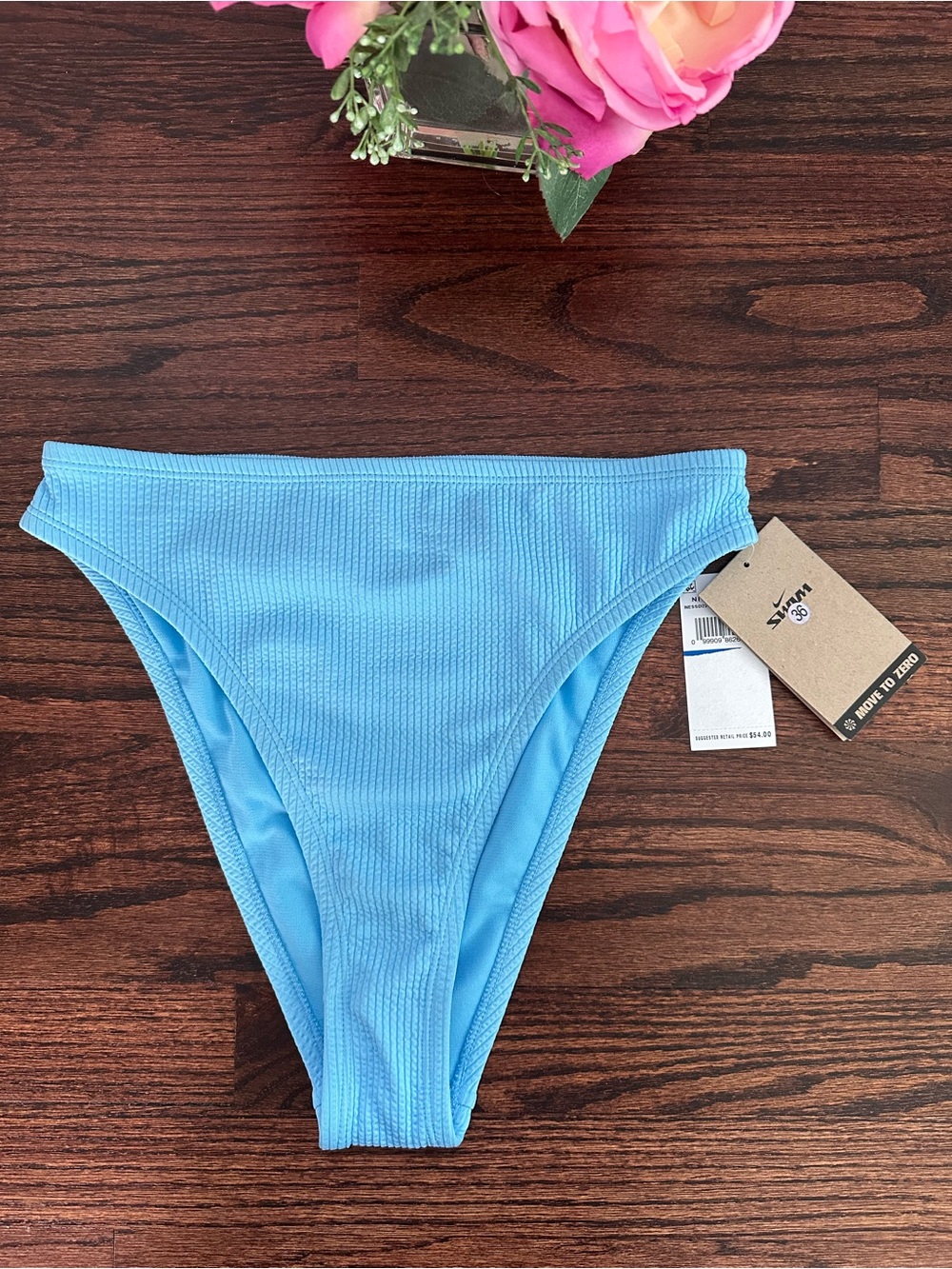 NWT Nike Move to Zero textured swim bottom, size M